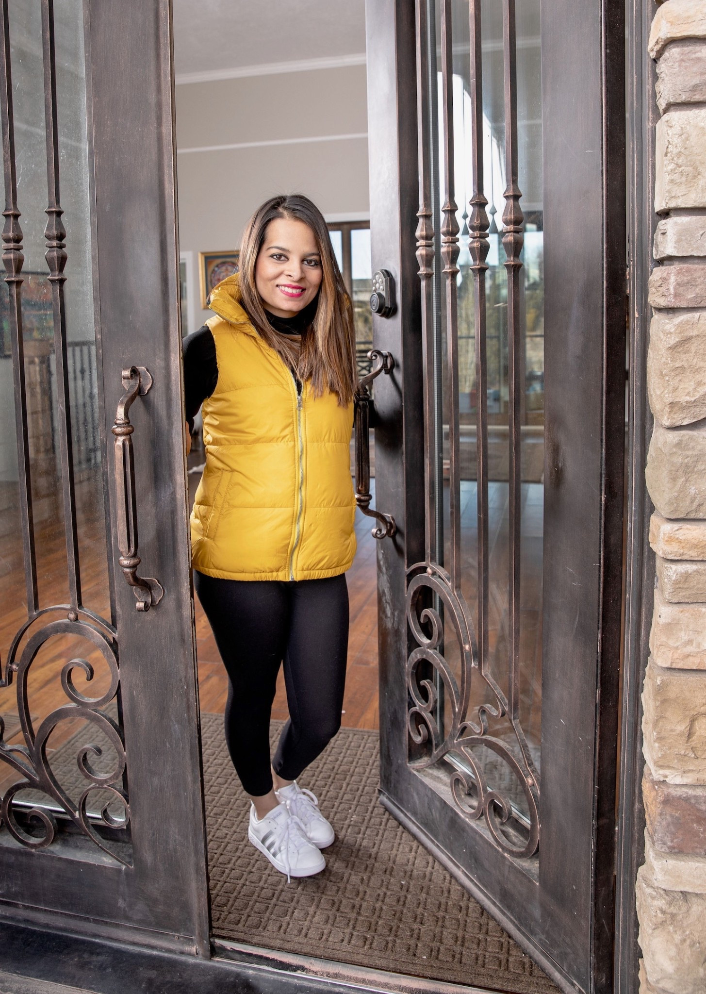 A good vest makes all the difference ✨
This puffer vest adds warmth without the bulk and brings the perfect pop of color to a simple outfit.
#stylewithkitty

#womensvest #pufferstyle #layeredlook #fallfashionfinds #coldweatherstyle #casualchic #vestoutfit #amazonfinds #cozylayers #streetstyle


#LTKootd #LTKFindsUnder50 #LTKBeauty