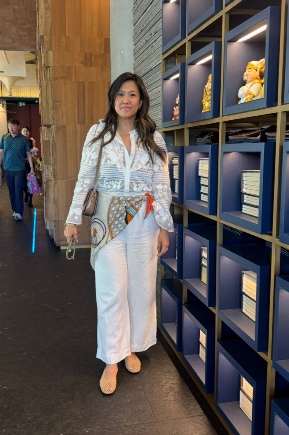 white on white with scarf for accent and to cover spills bc kids 

#LTKOver40 #LTKTravel #LTKWorkwear