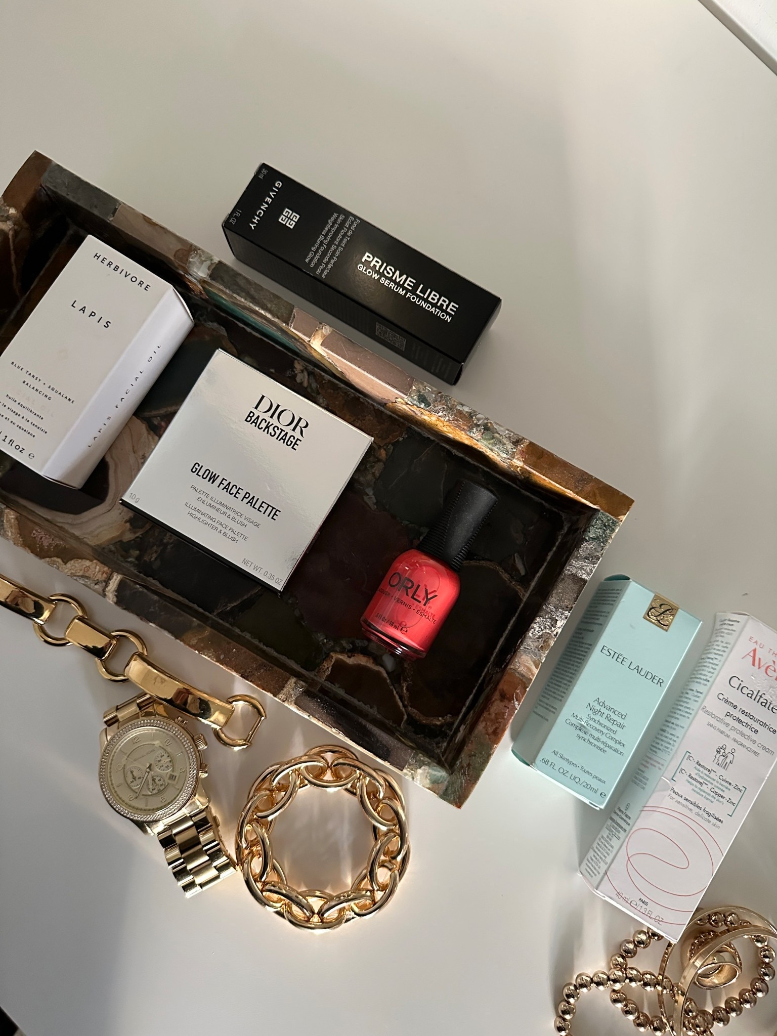 When the Sephora & Ulta orders come on the same day 
🖤
GIVENCHY Prisme Libre Glow Serum Blurring Foundation with Natural Finish:  Shade 3W
HERBIVORE: Tansy Facial Oil
DIOR: BACKSTAGE Glow Face Palette: 001 Universal
ORLY: Hits Different
ESTEE LAUDER: Advanced Night Repair
AVENE: Cicalfate 


Sephora Sale + Ulta 20% off Sale