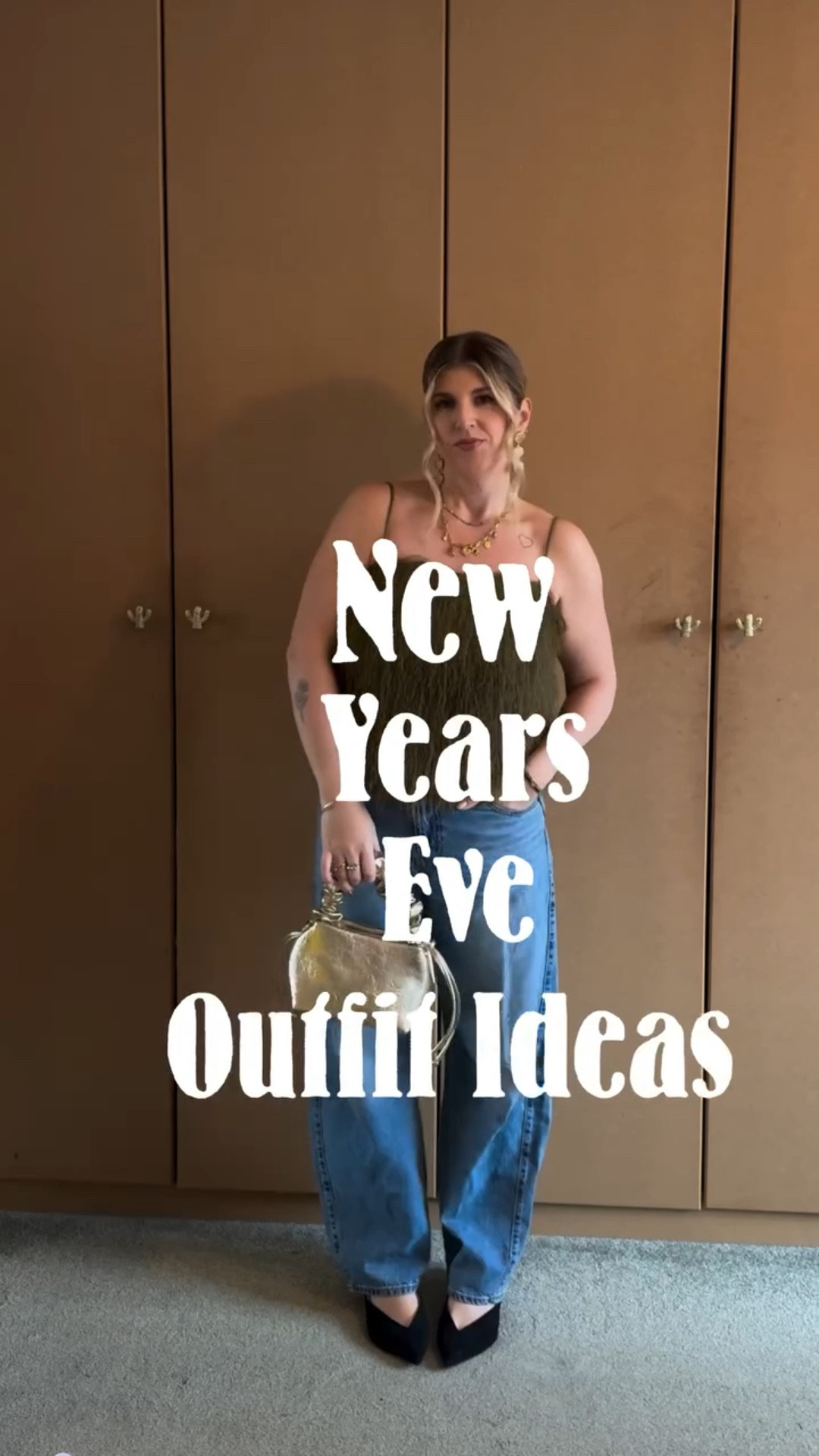 New Years Eve Outfit Ideas 🎉🍾👯‍♀️
Which one is matching your vibe?!?

#newyearseveoutfit #nyeoutfit #newyearsoutfit