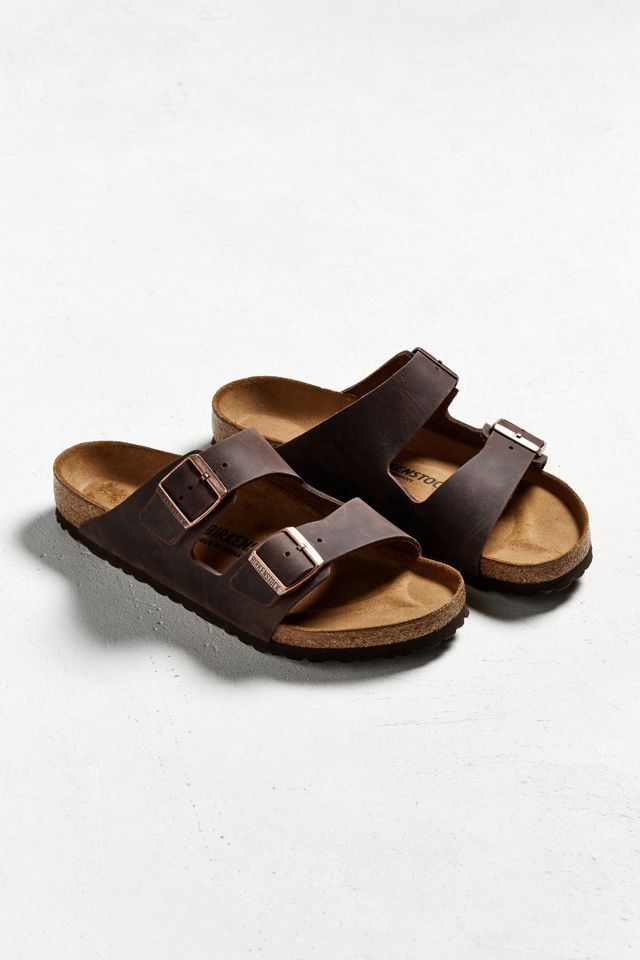 Birkenstock Arizona Leather Sandal | Urban Outfitters (US and RoW)