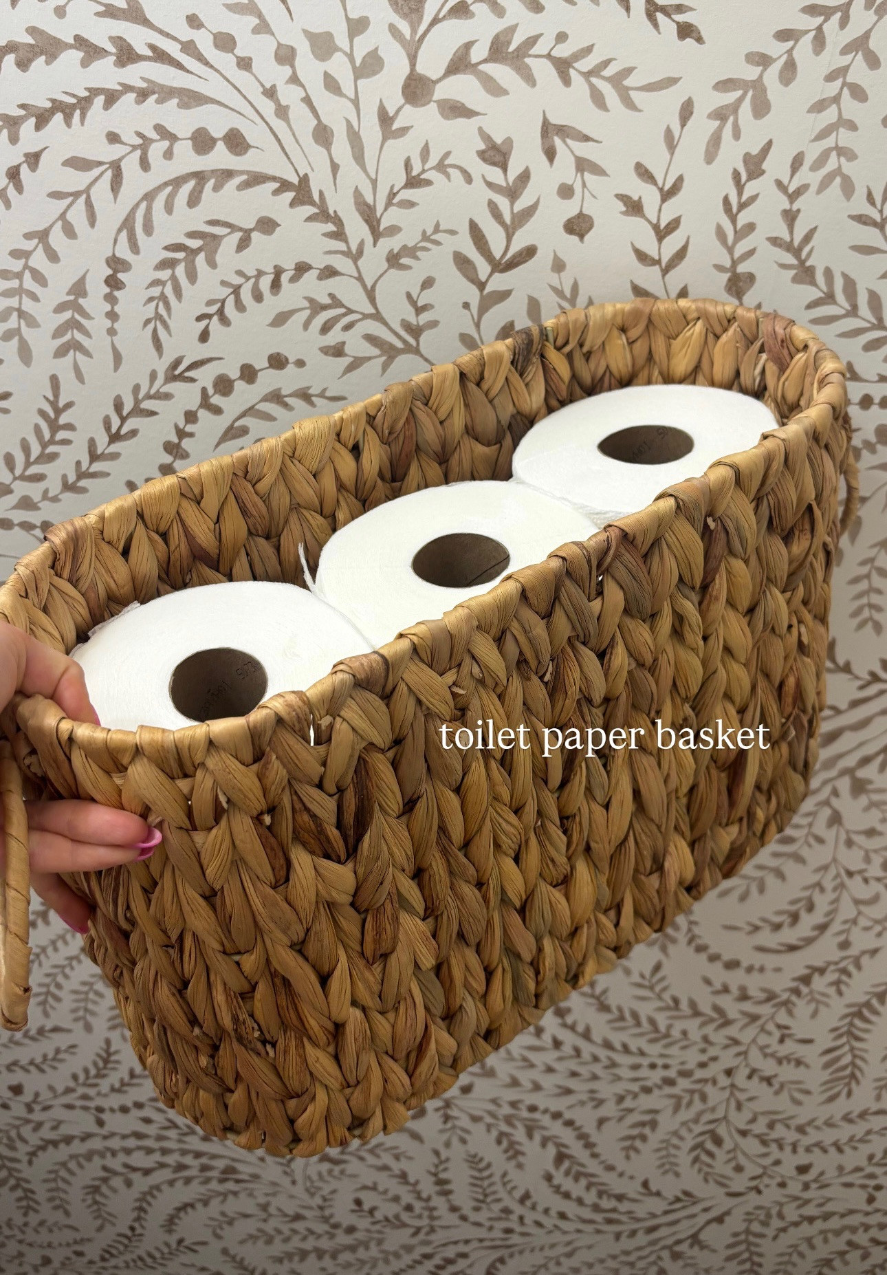 Favorite way to store toilet paper — keeps it concealed but accessbible🥰



Wicker basket, summer, minimalism, home decor, storage, bathroom, organization, sidneymarieduke 

 #LTKHome