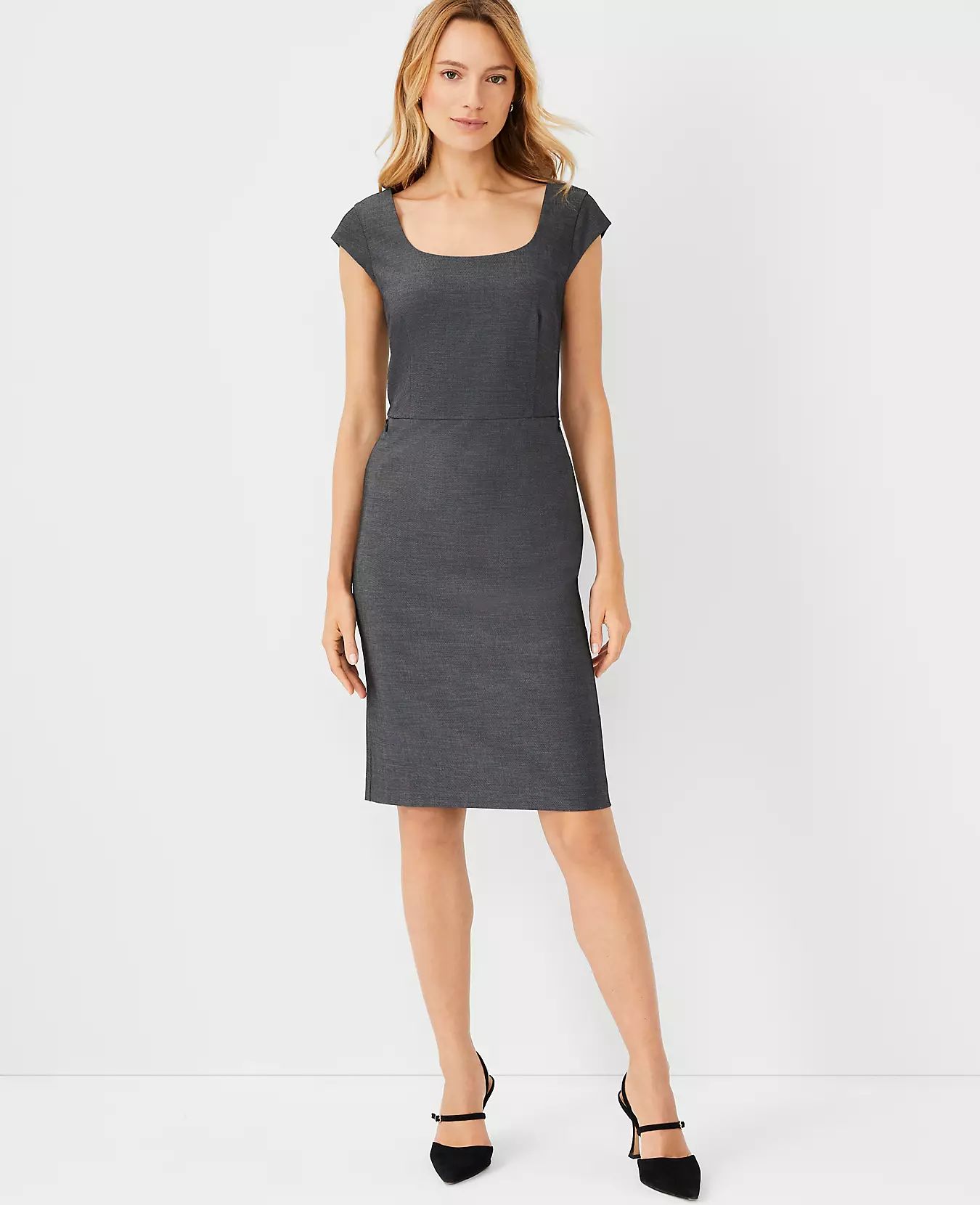 The Petite Scoop Neck Dress In Bi-Stretch | Ann Taylor | Ann Taylor (US)