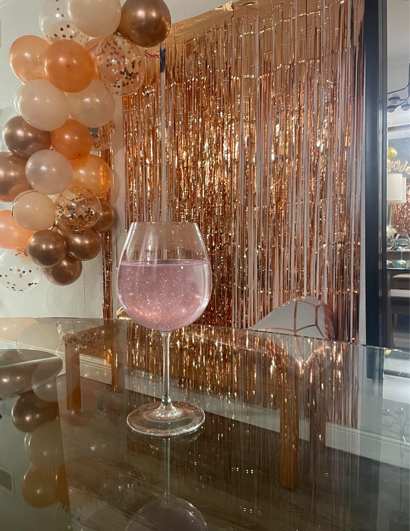 Hosting a girls night means fun drinks! Had to use edible glitter to make this mocktail Pop 💗🥂 

#LTKhome #LTKSeasonal #LTKparties