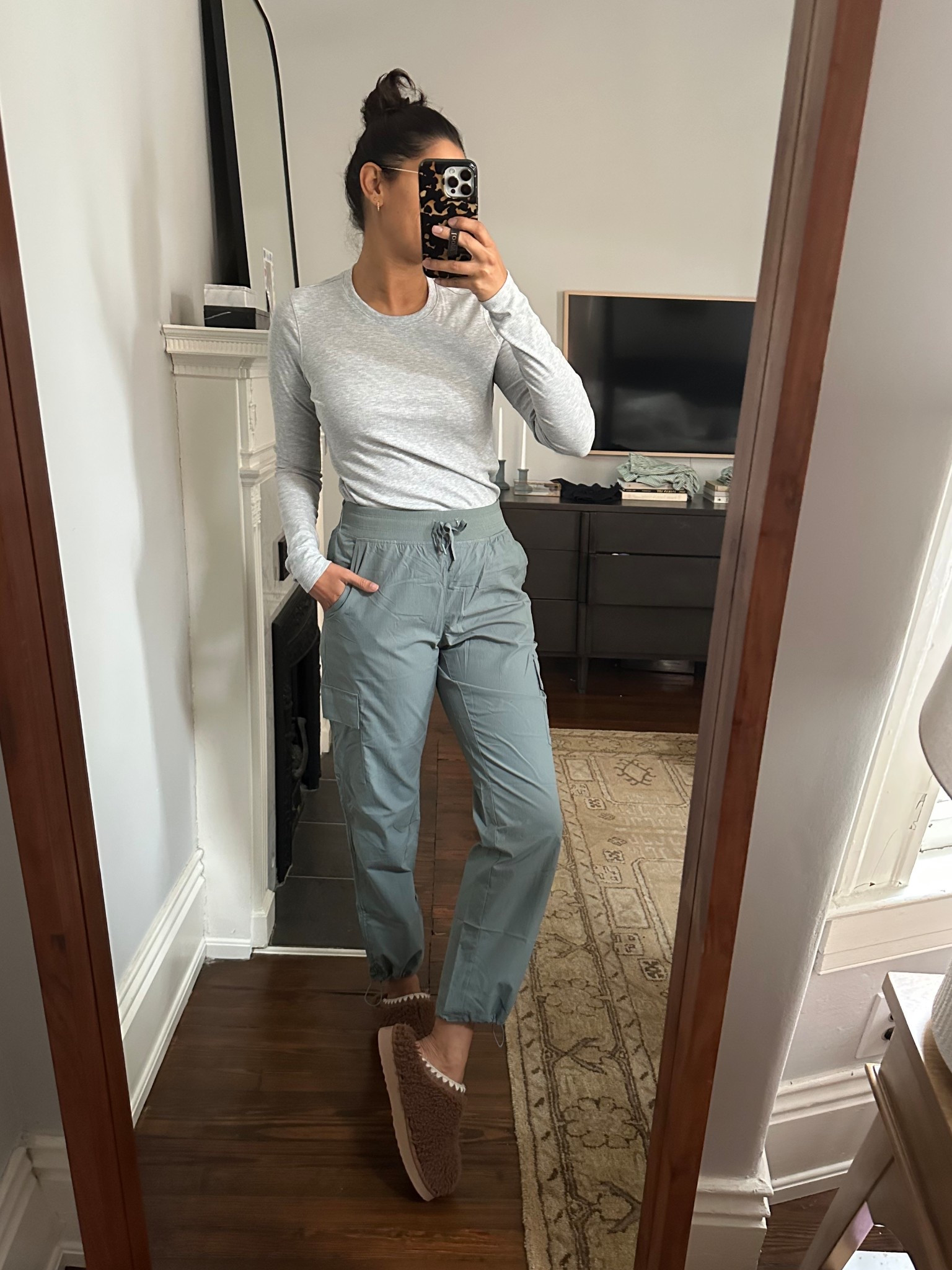 WFH/Travel outfit 

Top - small, could have done XS
Pants - small, runs roomy 

#LTKgrwm #LTKootd #LTKmomlife