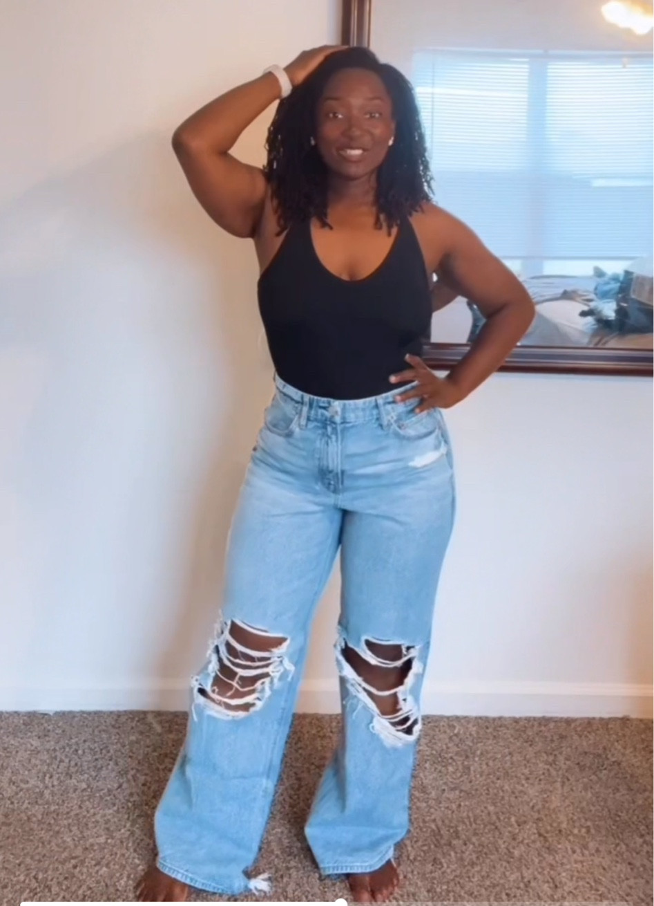 AE Strigid Curvy Super High waisted baggy straight ripped jeans 

#LTKSaleAlert #LTKMidsize