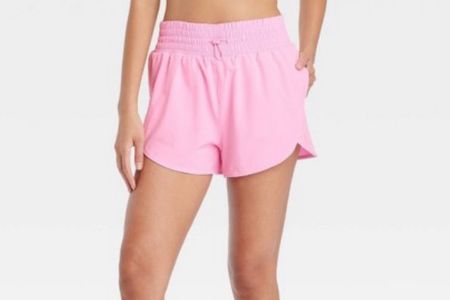  Ute summer shorts from target! $20! A few colors!


Summer outfit
Athletic shorts
Summer 
Shorts
Beach vacation 

#LTKFitness #LTKFindsUnder50 #LTKSeasonal