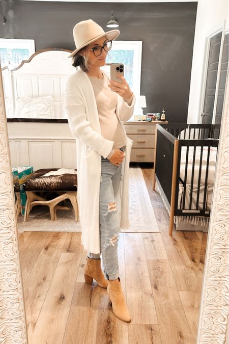 Maternity | cardigan | beige outfit | jeans | boots | hate 

#LTKstyletip #LTKbaby