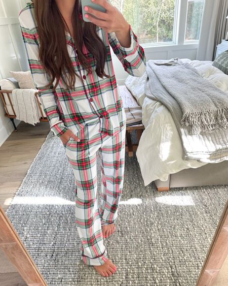The perfect Christmas pajamas! They’re so insanely comfortable, very affordable, and size inclusive. Wearing a small! 

#walmart #holidaypajamas #christmaspajamas #joyspun #loungewear

#LTKfit #LTKHoliday #LTKSeasonal