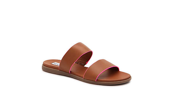 Adia Sandal | DSW