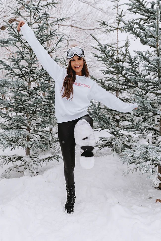 Apres-Ski Graphic White Sweatshirt | The Pink Lily Boutique