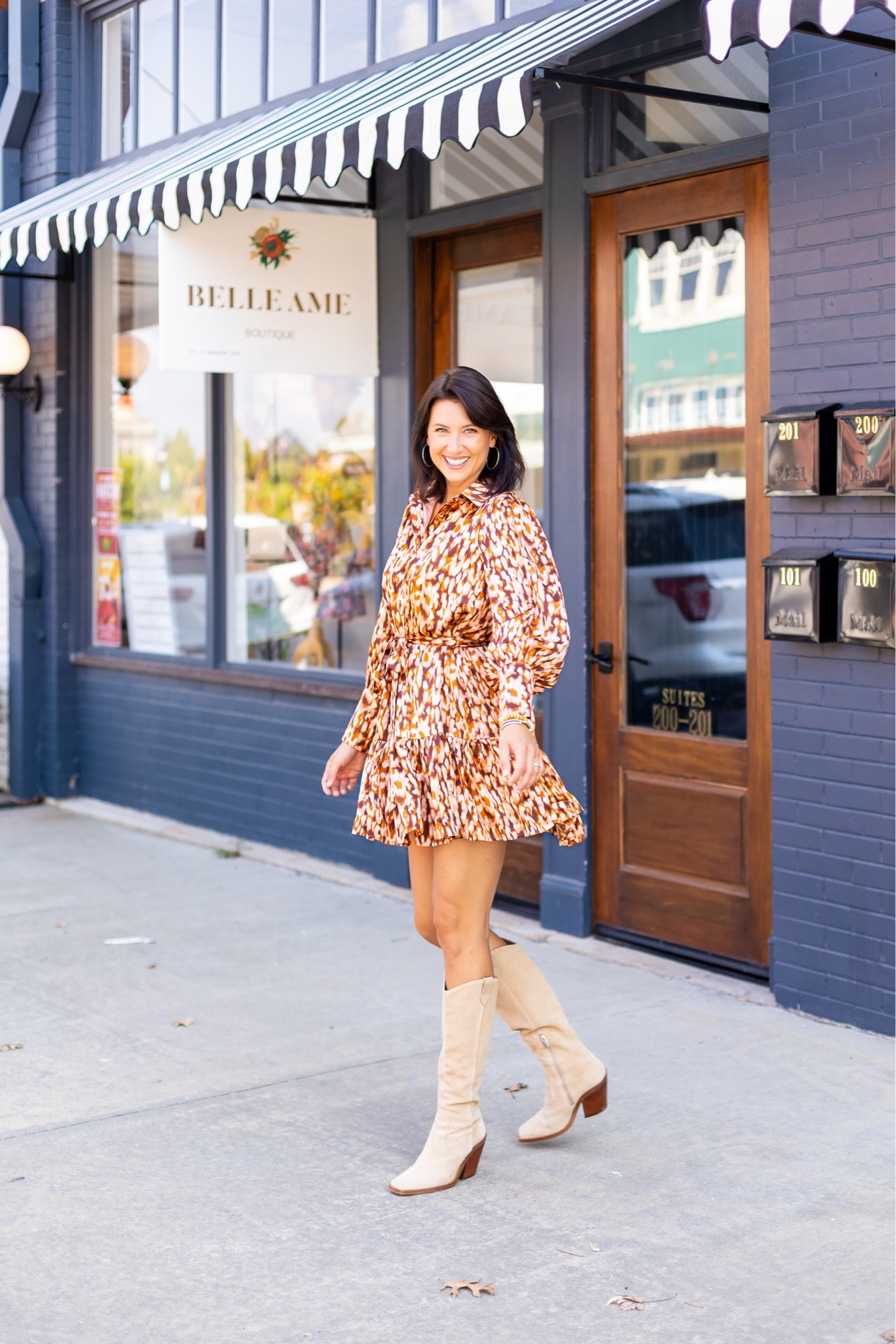 The perfect fall staple! Knee high boots!! 