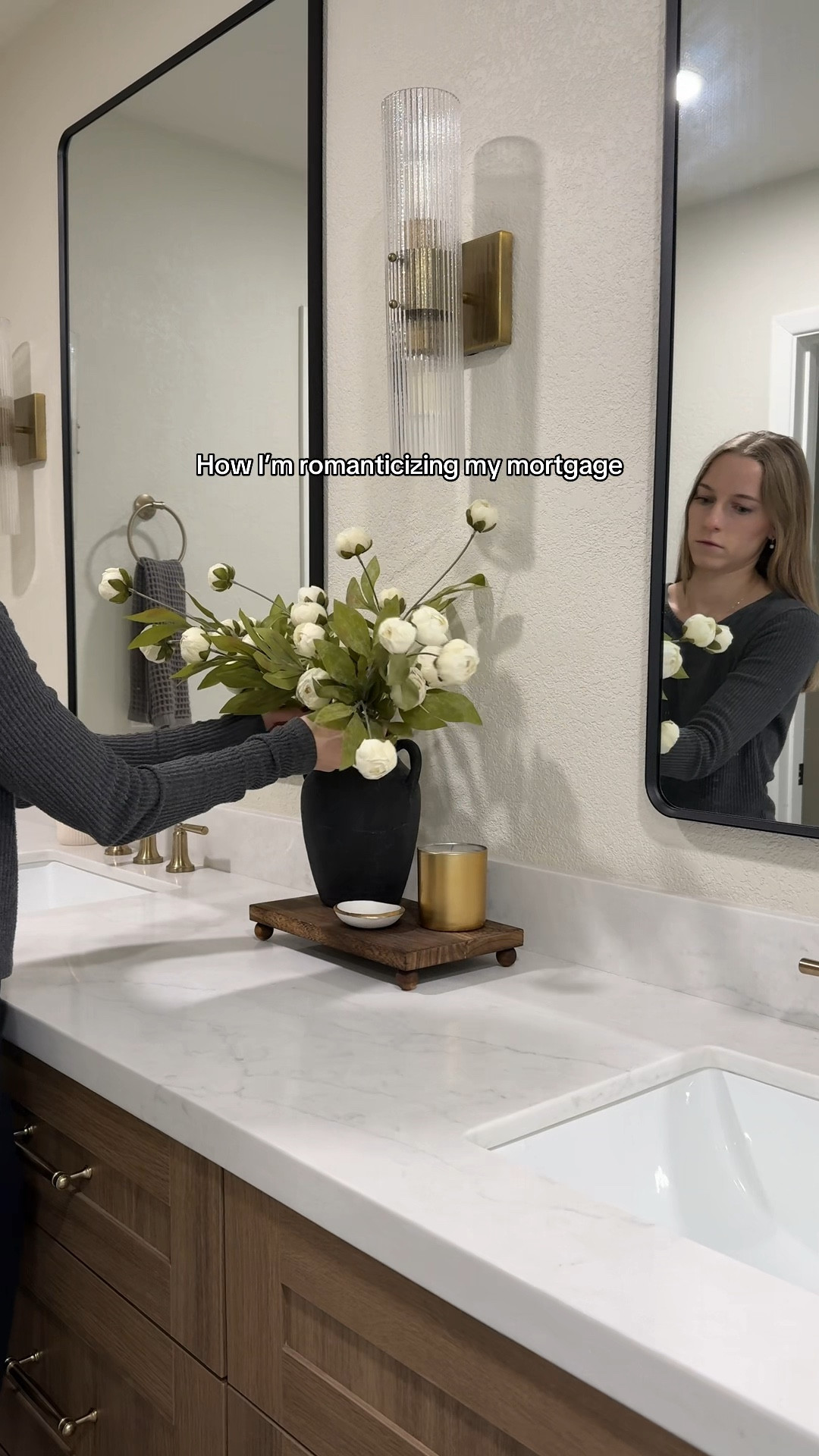 Only filling my home with things I love to look at 😍 
•
•
Organic modern, neutral home, home decor, home styling inspo, how to decorate, earth tones, organic home, warm neutrals, warm woods, transitional style, decorating, kitchen decor, living room, master bedroom, home styling 

#LTKHome #LTKSaleAlert #LTKdayinmylife