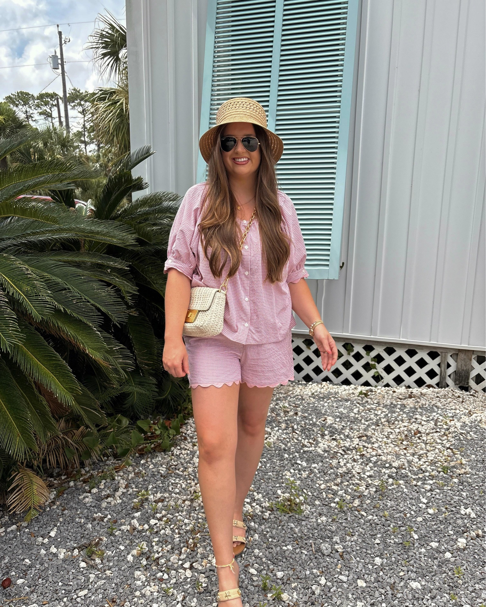 another amazon set I couldn’t pass up 🌸🫧 the scalloped detail 👏🏼 wearing a size medium say SET for 🔗!!! 

in summer mode - all things amazon sets, iced coffee & a beach day! #amazonsets #amazonset #amazonfashion #beachoutfit