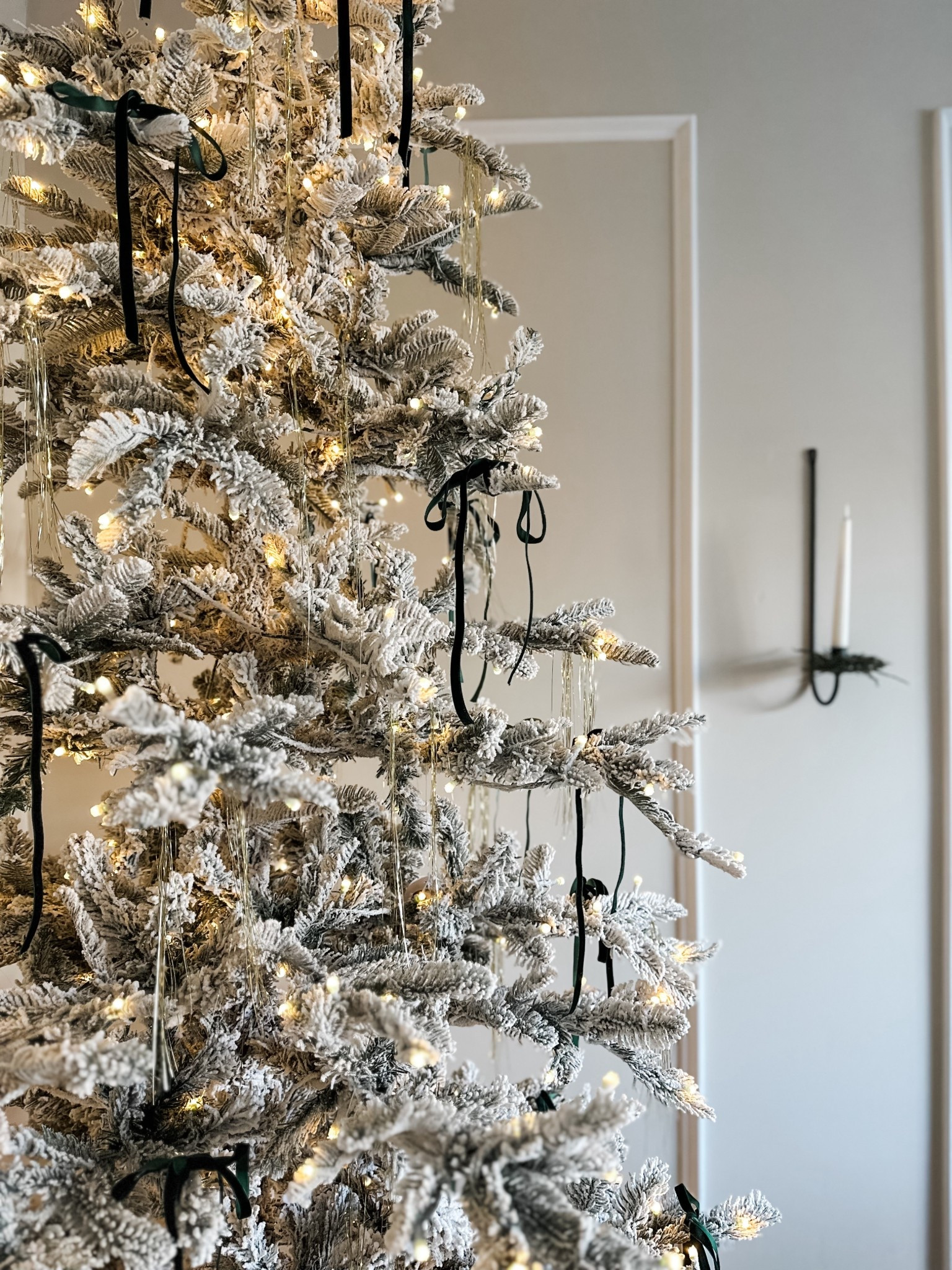 It’s officially tree season in this house! 🎄✨ I’m so excited to partner with King of Christmas again, their trees make decorating feel effortless and magical every year. 

This year I’ve added this beauty, the 9’ Noble King Flock with warm white LED lights — and it is a true showstopper!

Save $200 + free shipping on your tree order below!

Who else is decking their halls this weekend?

#lovealwaysalyssa #kingofchristmas #ad #gifted #ltkholiday #ltkseasonal #ltkhome #christmastreedecor #christmasinspo #holidayhomedecor #festivehome

#LTKHome #LTKHoliday #LTKSeasonal