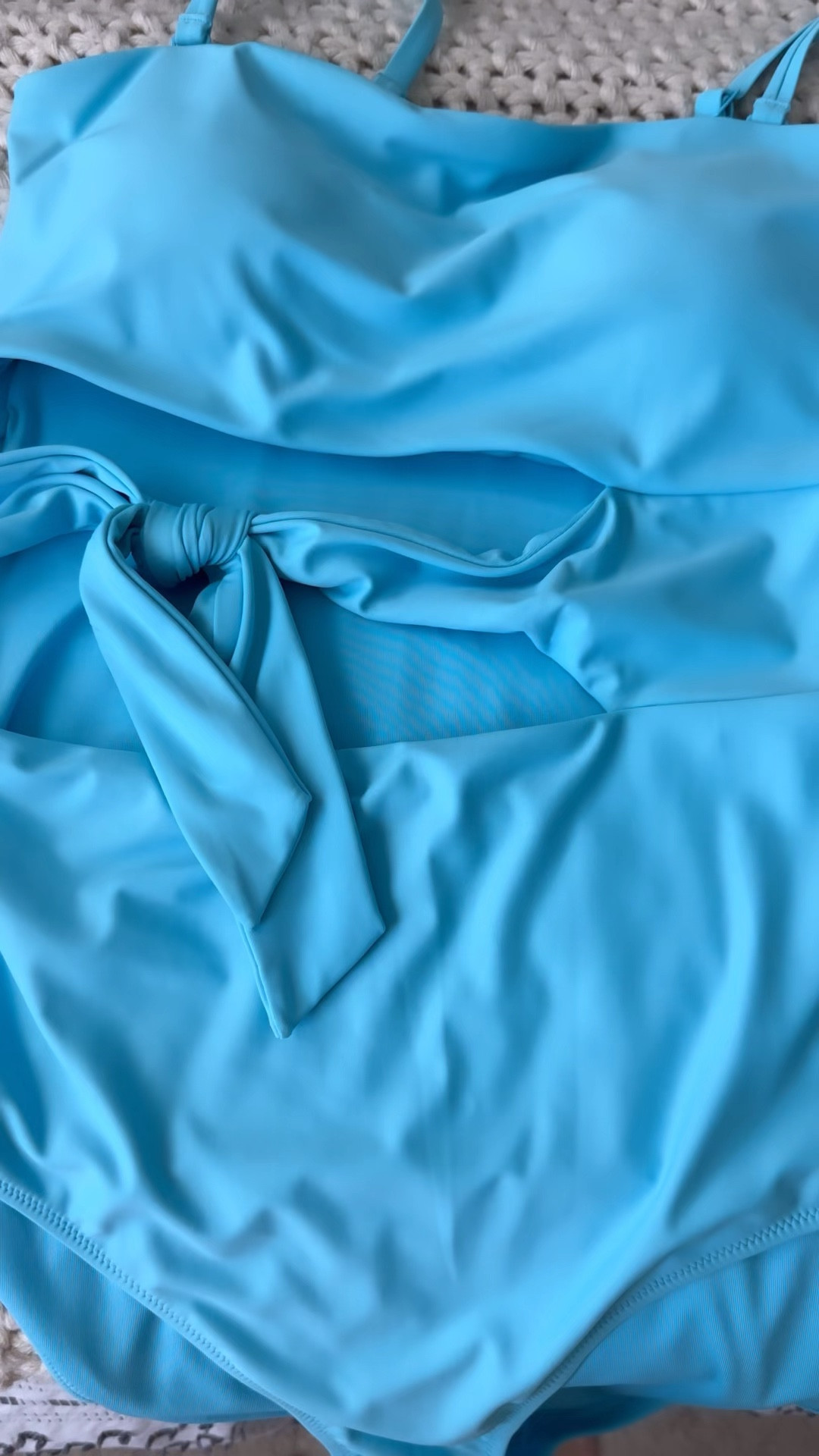 Aerie is having 50% off their swim till tomorrow! I buy aerie suits every season😎 they are some of my favs! I go for ones that give great support in the chest area♥️


For size reference I’m 5”2 and get a large in swim. 



#aerieswim #summertimevibes #midsizestyle #midsizeswim #aeriereal #swimwear #midsizestyle #midsizefashion 

#LTKunder50 #LTKsalealert #LTKswim