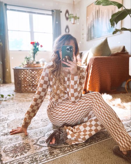 Bury me in this outfit 🤩 I’m here for the vintage checkerboard fashion + home trend, it’s such a vibe.

#LTKFind #LTKstyletip #LTKfit