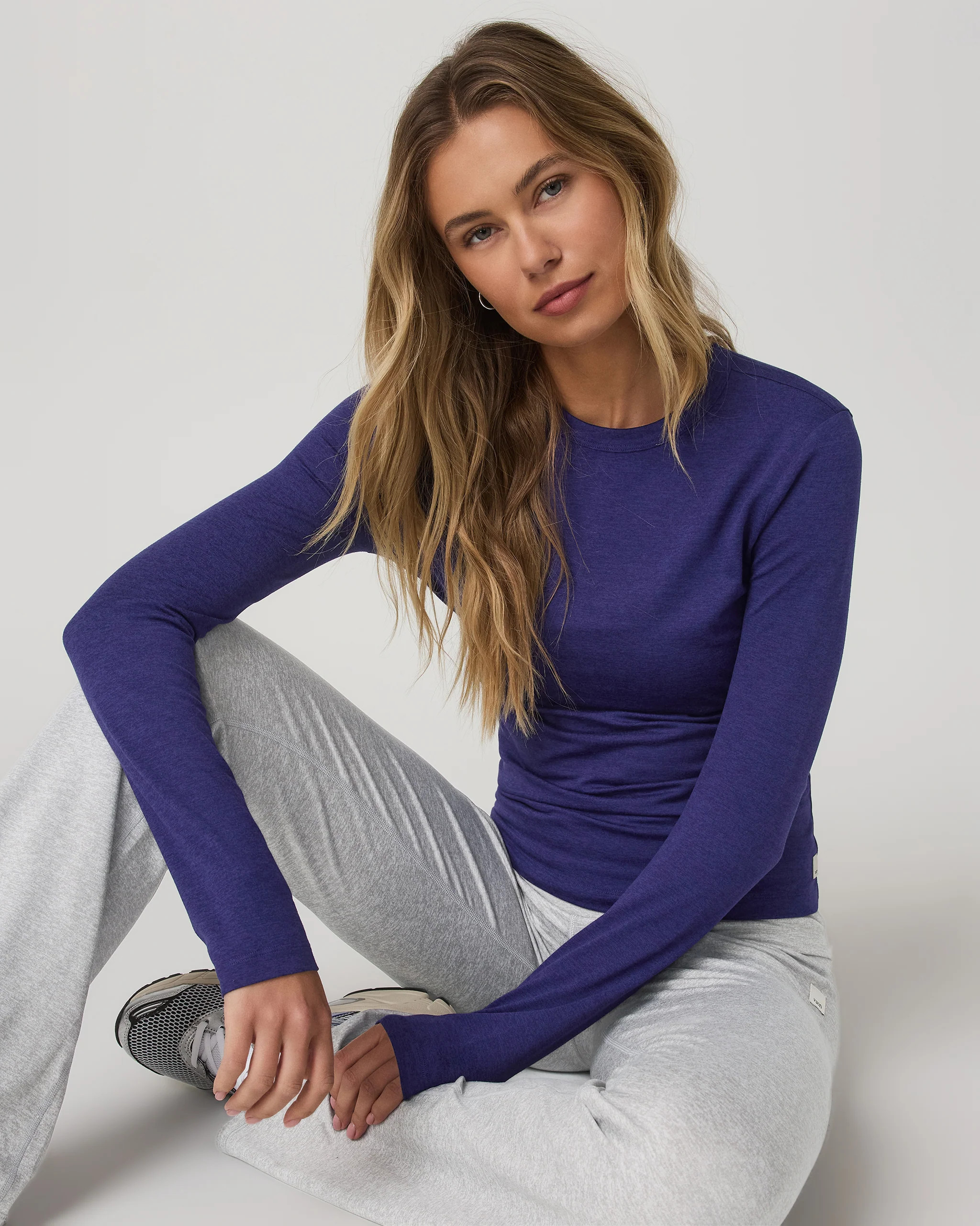 Long Sleeve Halo Essential Crew Tee | Vuori Clothing (US & Canada)