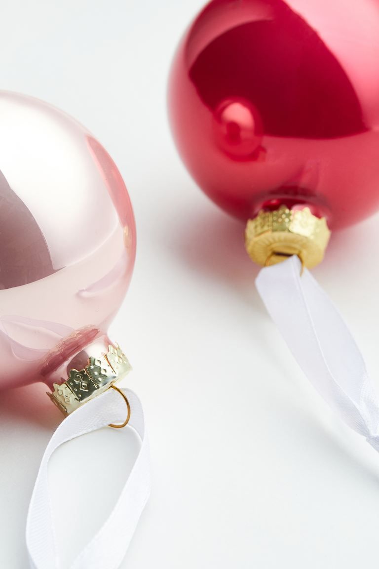 2-pack Glass Christmas Ornaments | H&M (US + CA)