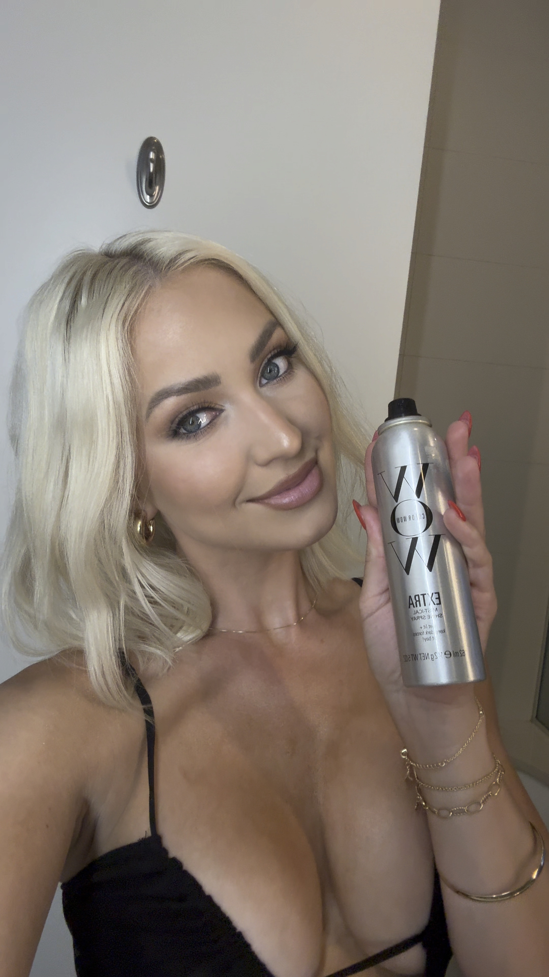 The finishing touches for shiny hair

#LTKFindsUnder50 #LTKStyleTip #LTKBeauty