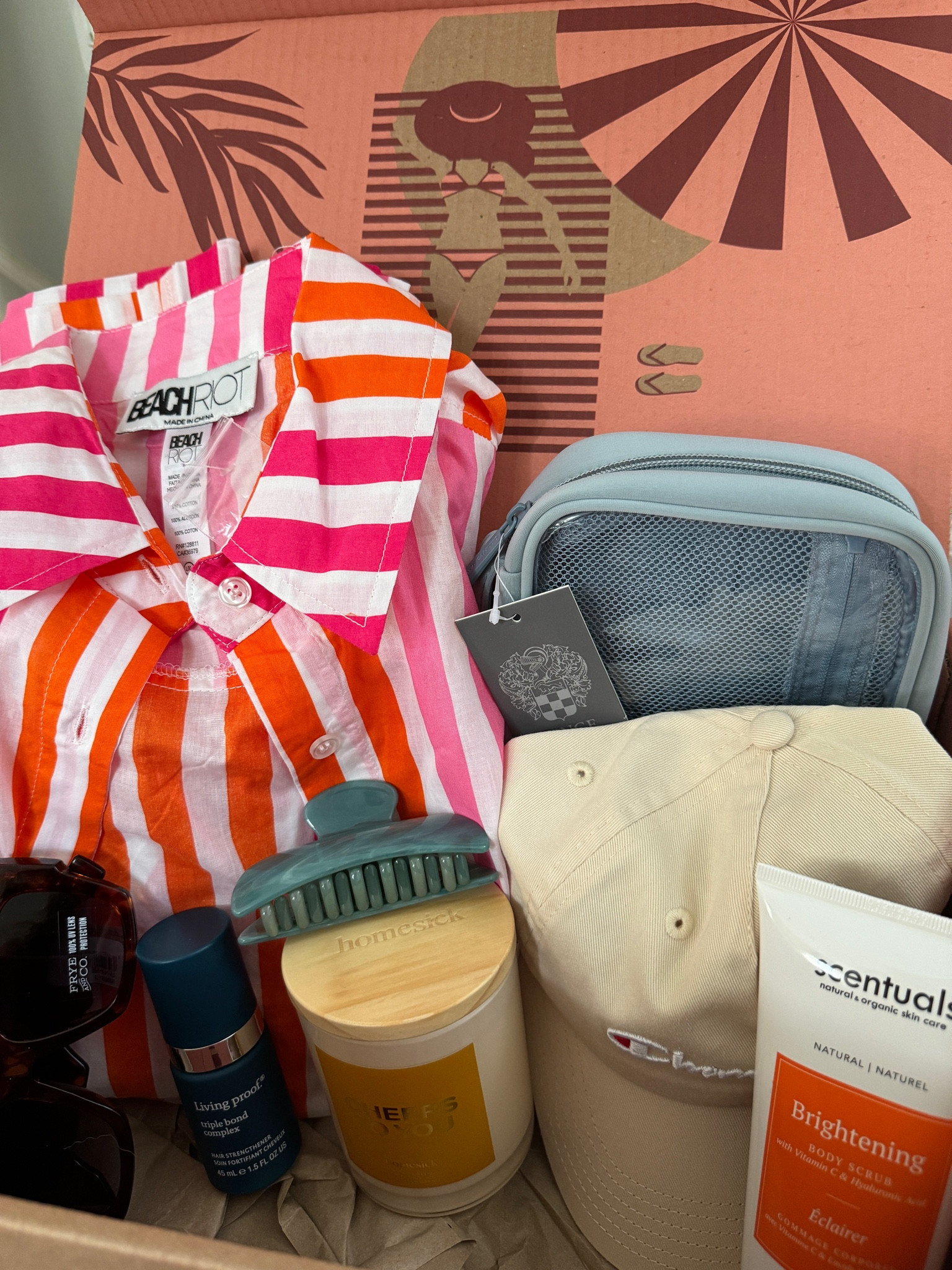 Summer FabFitFun Box☀️

#LTKSeasonal #LTKStyleTip #LTKBeauty