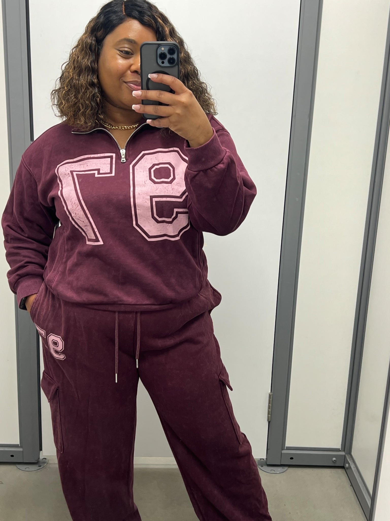 Cute set from Walmart. Grab yours before it sells out!  

#LTKSeasonal #LTKFindsUnder50 #LTKMidsize