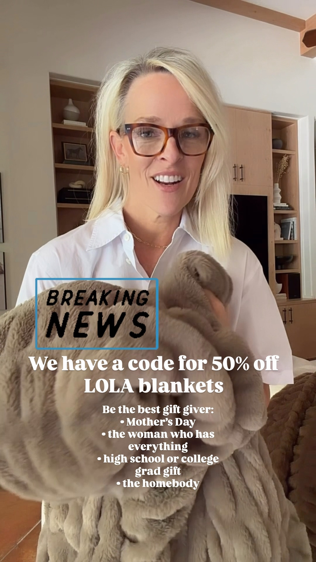 The good colors will definitely sell through quickly! 
Mine are size LARGE 

Sale goes live 9am MST 
10am CST

Use code ￼CINDY50
For ￼50% offsite wide and we are getting  early access to one of their biggest sales of
year! 

Yes, they are pricey but 50% off helps a ton!! 

Be the best gift giver, and grab one of these, makes a perfect gift for 
Mother’s Day 
Graduation gift 
For the woman who has everything
For the homebody￼￼￼￼￼￼


#LTKHome #LTKOver40 #LTKMothersDay