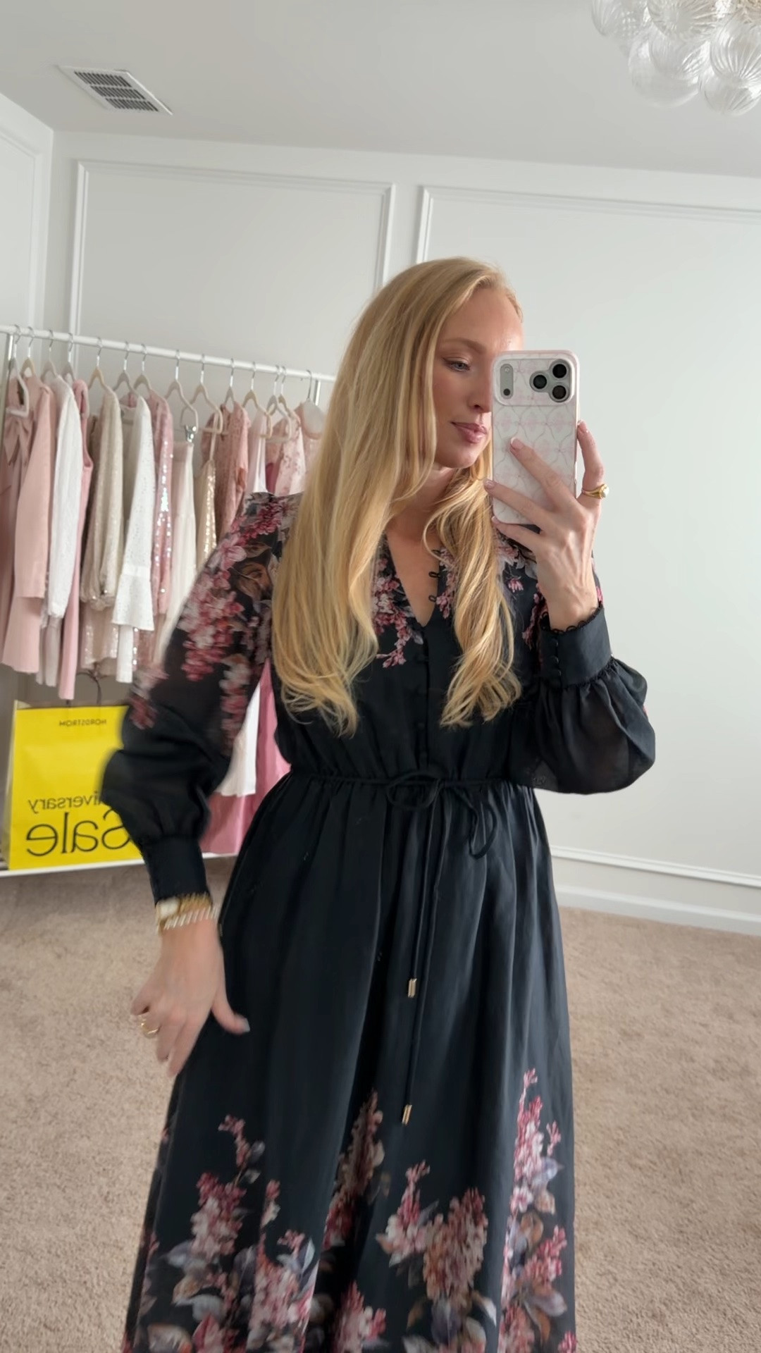 Shocked this gorgeous fall dress is still in stock! I’m wearing a size 4

Nordstrom anniversary sale dress // fall event dress // fall work dress // fall family photos

#LTKSaleAlert