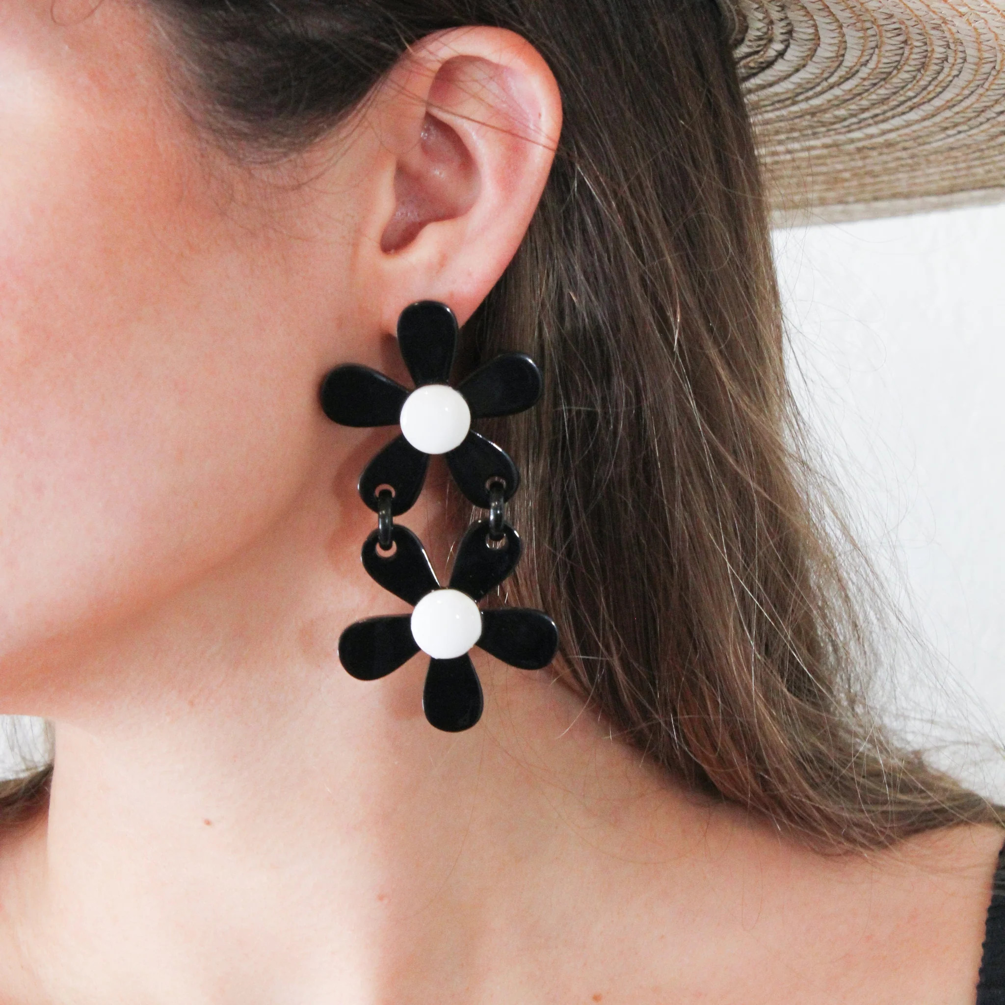 Stacked Black Flower Earrings | Sunshine Tienda