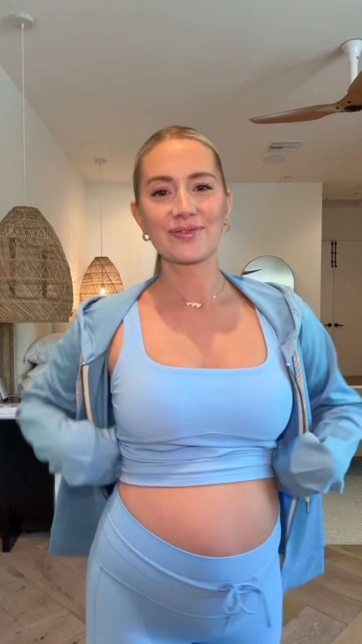 obsessed is an understatement!! will be wearing this so often! wearing size medium 

@vuoriclothing #vuoripartner

 

#LTKBump #LTKActive #LTKStyleTip