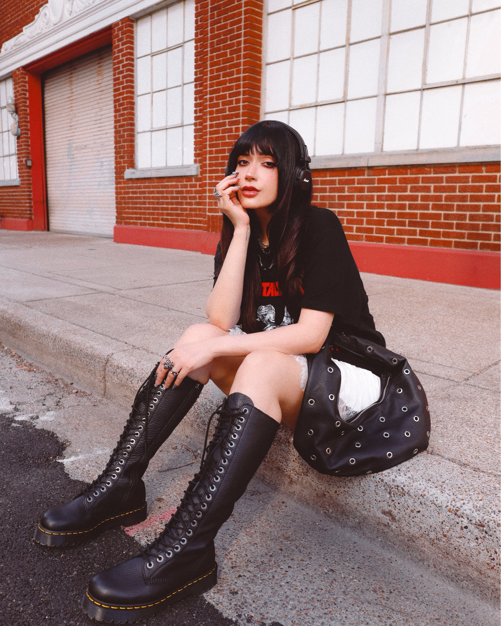 new docs ootd 🖤🤘 

#LTKFestival #LTKgrwm #LTKootd