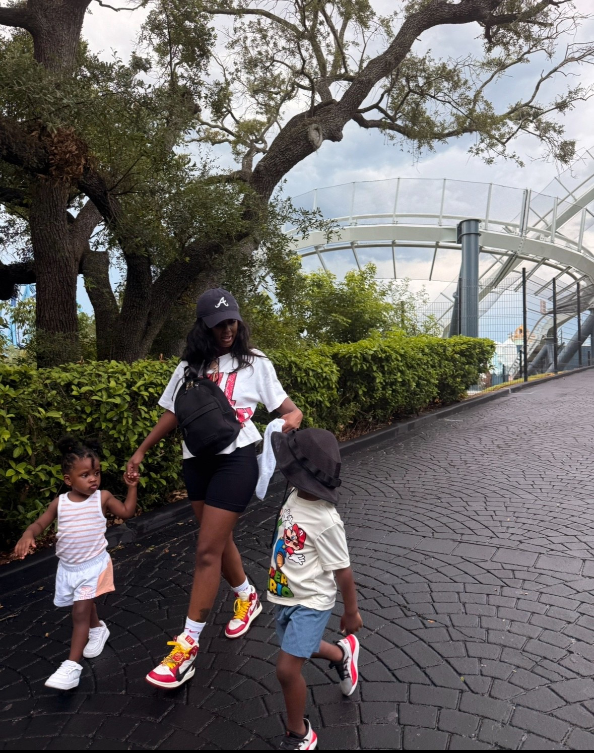 Cool Mom … the best park day walking shoes for kiddos that are comfy but also fly


#LTKKids #LTKFamily #LTKActive