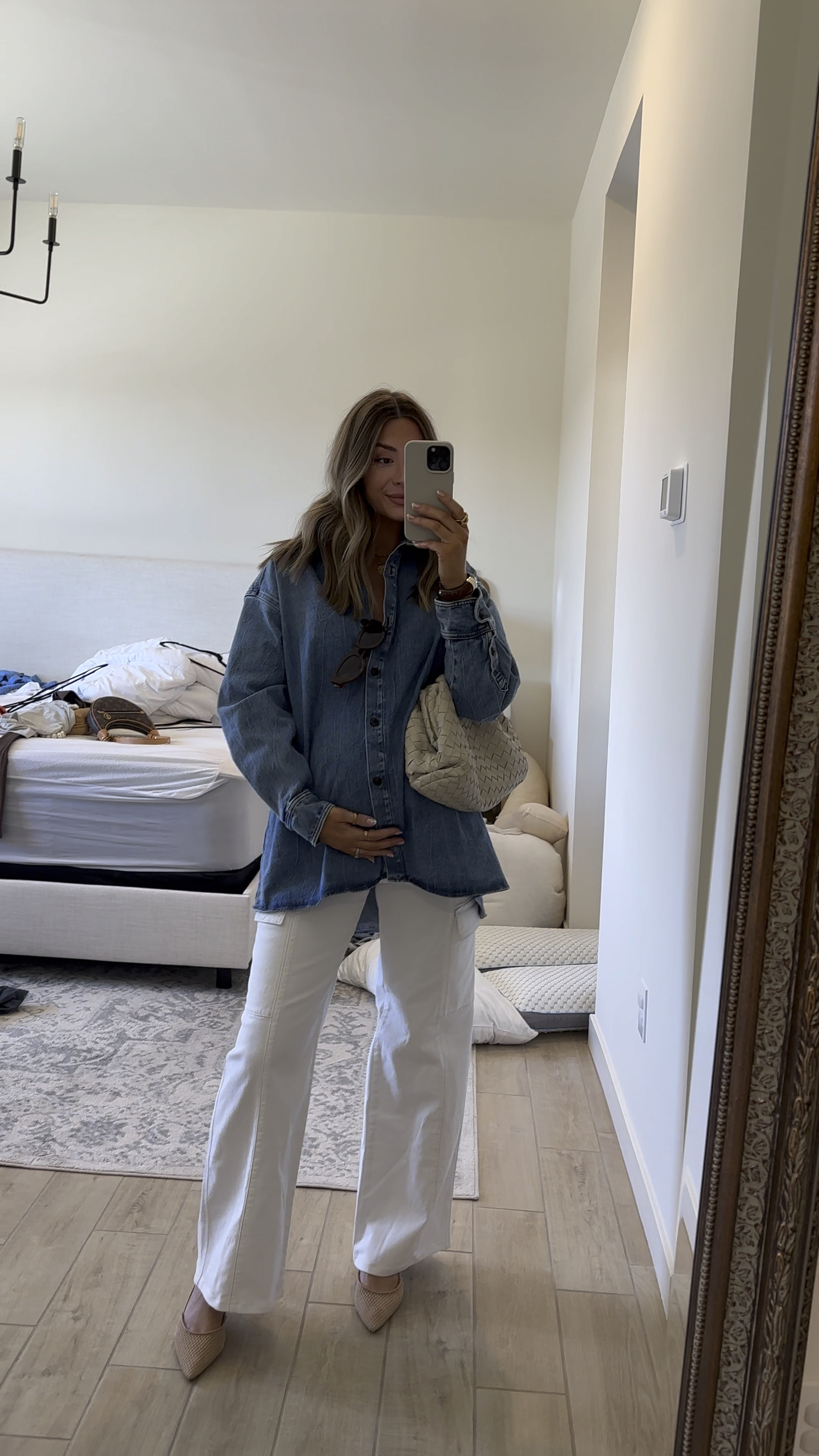 Outfit of the night at 34 weeks pregnant! 💫 medium in top & 28 in white maternity jeans!!! You can rent either of these items or buy! Love the renting option if you’re expecting! 

#LTKbump