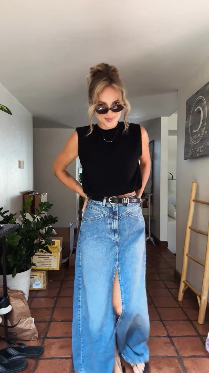 It was pickup or put on a fit.. you understand 😉

#outfitoftoday #outfitinspo #dailystyle #everydayoutfits #fallstyles #summertofall #casualchicstyle #momstyles