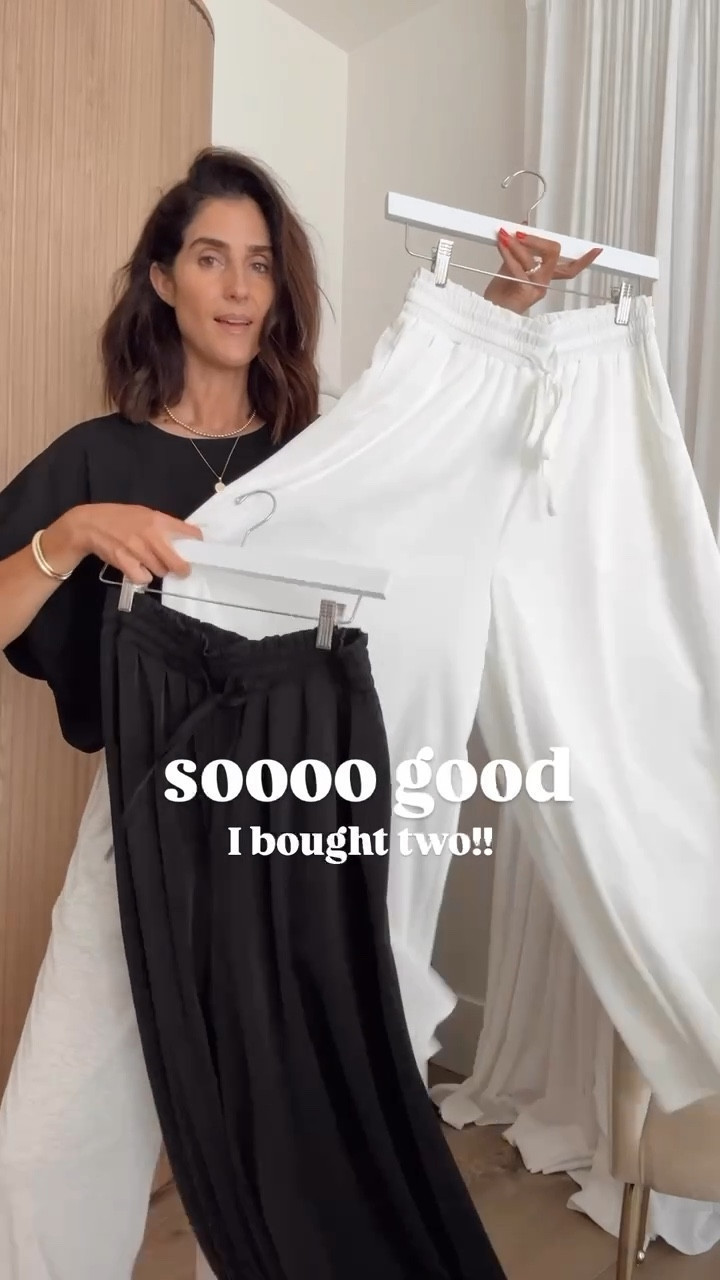 Soo good I bought two! I’m just shy of 5-7” wearing the size small tee and pants! 
#stylinbyaylin #aylin

#LTKgrwm #LTKootd #LTKOver40