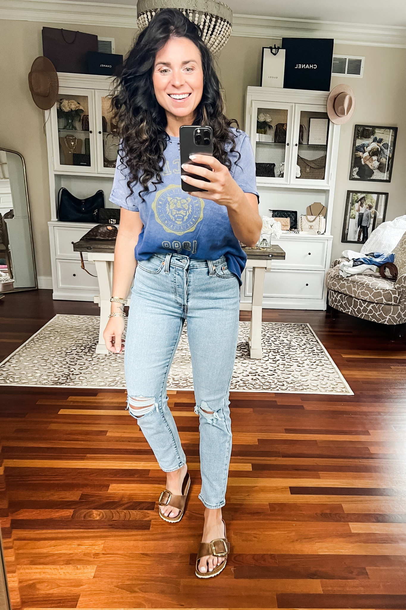 Free people junk food graphic tee Levi’s jeans Birkenstock sandals 

#LTKstyletip #LTKSeasonal #LTKshoecrush