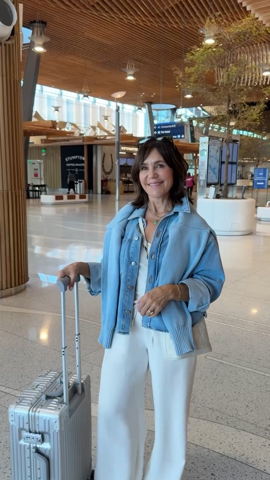 Just landed in Italy with the whole family! This is what I wore for our long travel day✈️🤍

#LTKootd #LTKTravel #LTKOver40