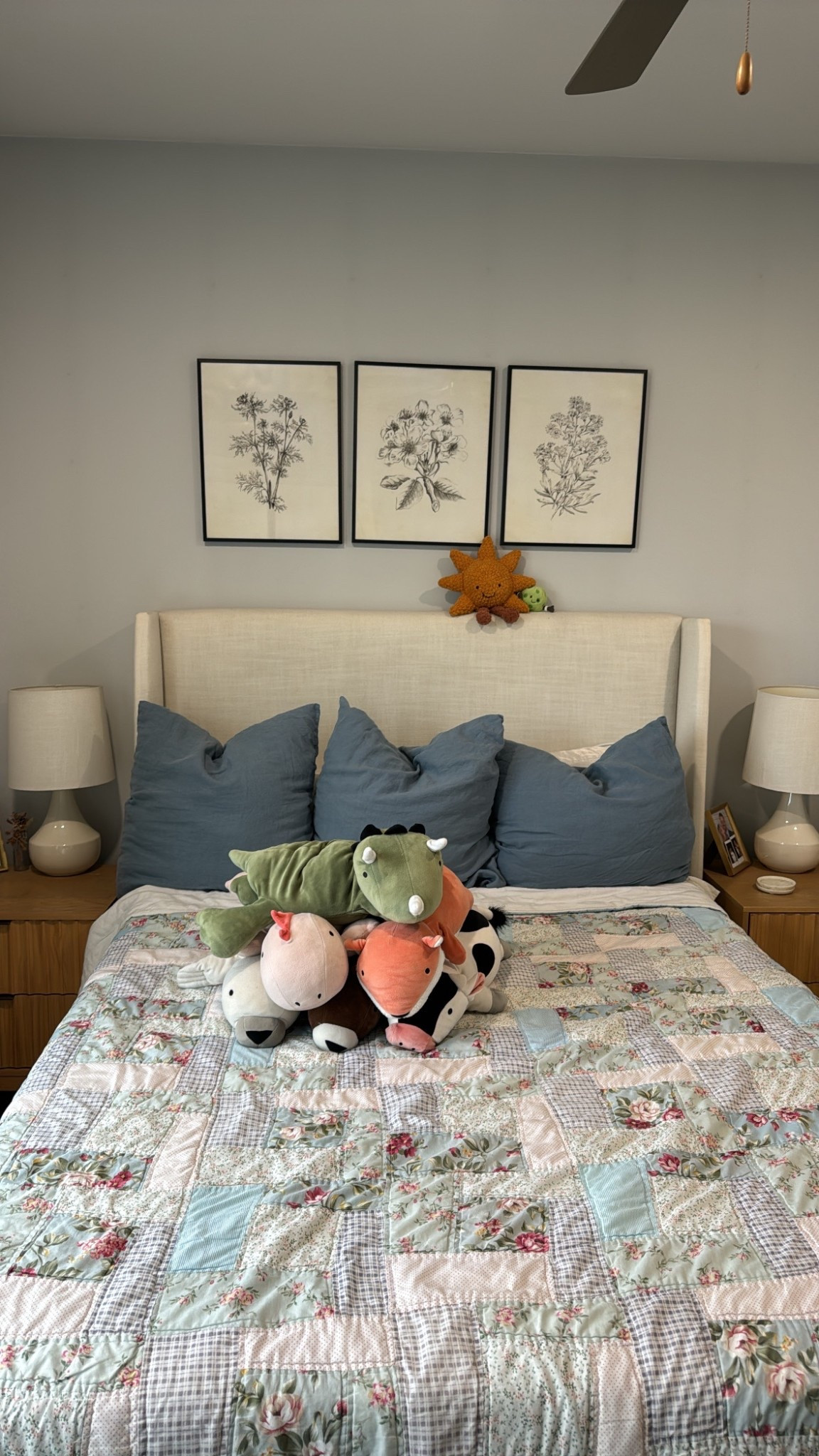 my bed frame I got on a cyber sale at Wayfair years ago that’s on sale again along with some of my other home picks if I was moving into a new space & wanted to get stuff while it was on sale ☺️ get inspired with a sneak peak of Wayfair’s Black Friday sale! 
#ad #WayfairPartner #Wayfair 