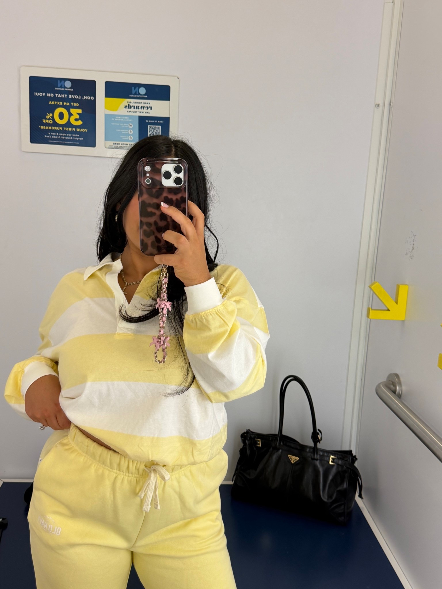 THIS TOP IS PERFECT FOR SPRINGGG- 30% off today

Old navy finds
Old navy fashion 
Postpartum outfit 
Outfit inspo 
Spring fashion 


#LTKSaleAlert #LTKootd #LTKmomlife