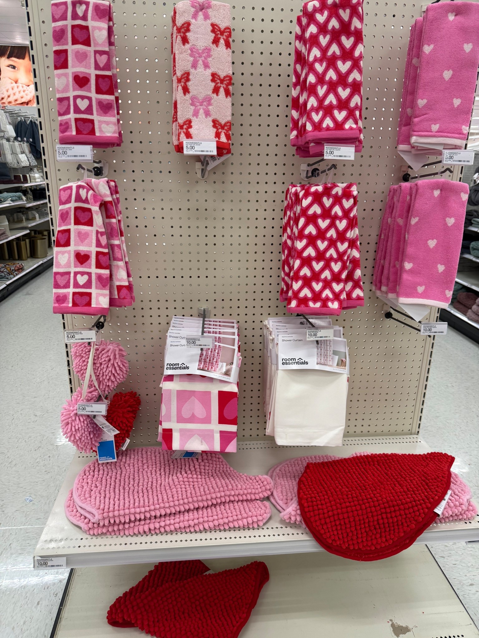Valentines towels and rugs 💕

#LTKHome #LTKSeasonal