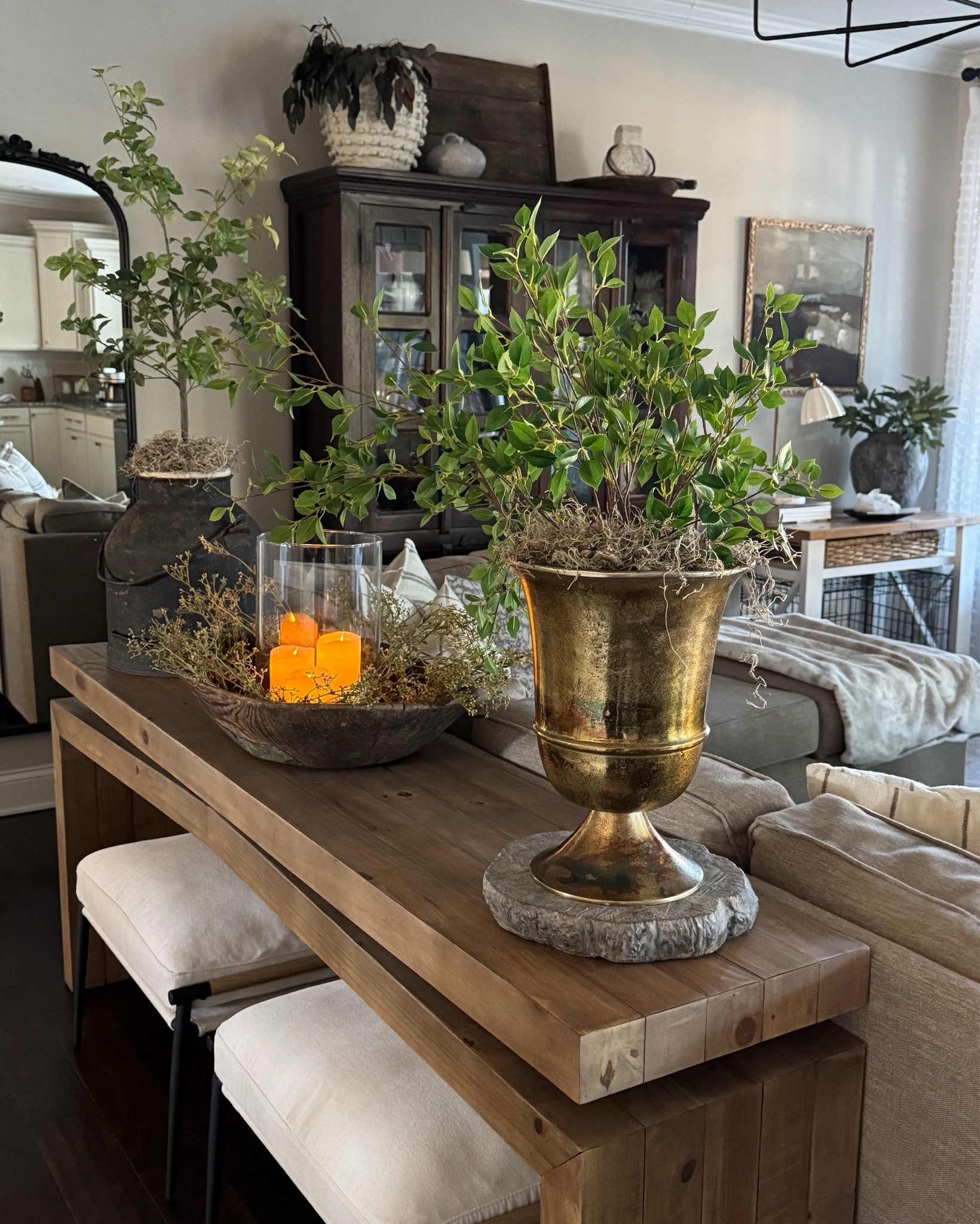 Friday Photos!! My cozy home♥️


White rectangular ottoman, brown rectangular ottoman, console table, vintage wood bowl, rice stems, glass cylinder, flameless candles, banyan leaf stems, vintage cans, floor lamp with woven shade, stone pedestal, dusty plum stems, bells with stand, wreath, brass salt mill, heart lantern, hops stems, island pendant 





#LTKstorytime #LTKSeasonal #LTKHome