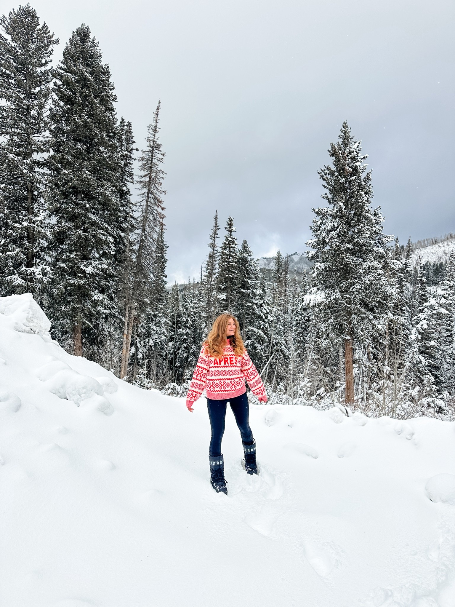 Apres ski outfit // ski sweater // what to pack for a ski trip // target fashion // red winter sweater 



#LTKTravel #LTKHoliday