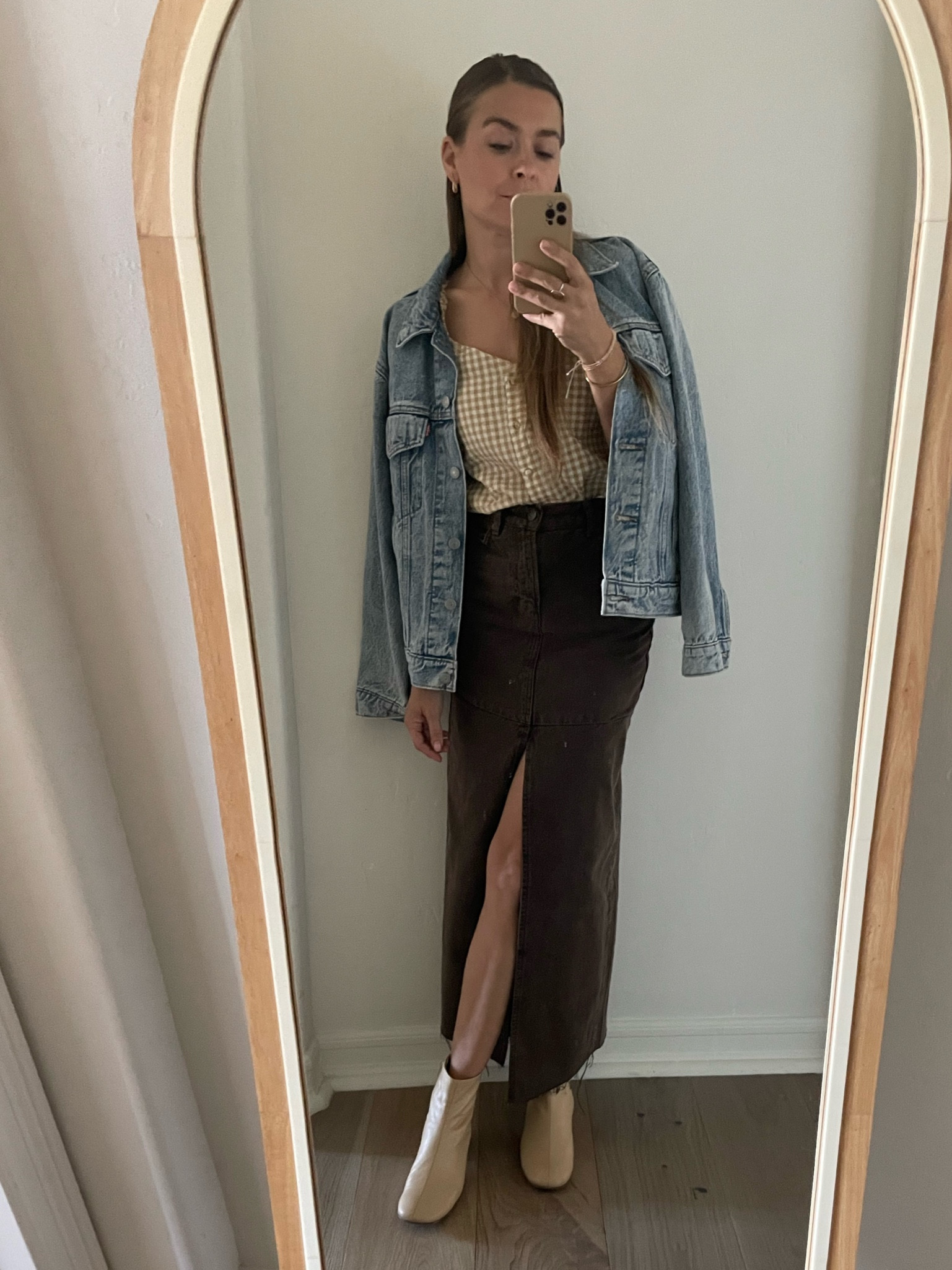 Fall outfit Date night 🤎 denim 

#LTKSeasonal #LTKstyletip #LTKbeauty