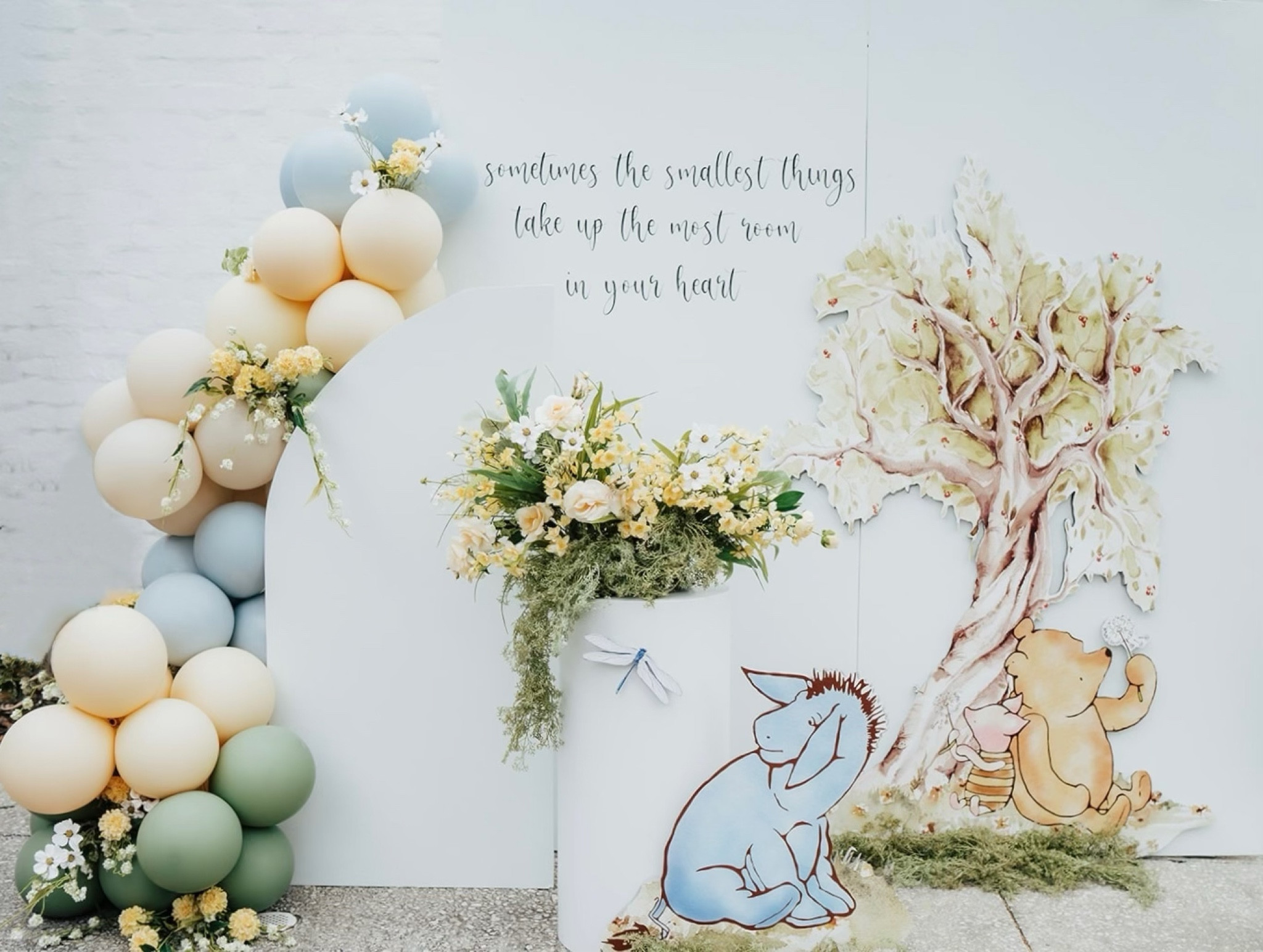 Winnie the Pooh baby shower must haves #winniethepooh #winniethepoohbabyshower #winniethepoohprops #winniethpoohdecor #winniethepoohimages
