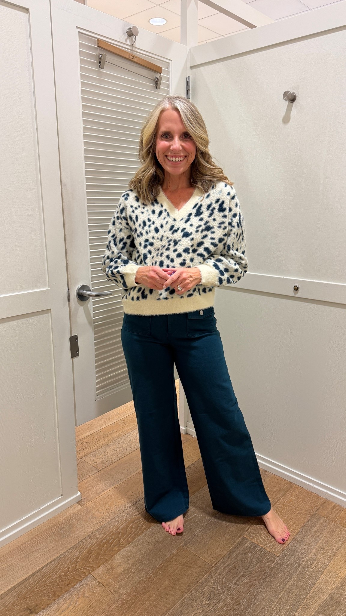 super soft, fuzzy sweater. Casual office or everyday. 

#LTKFindsUnder100 #LTKSaleAlert #LTKOver40