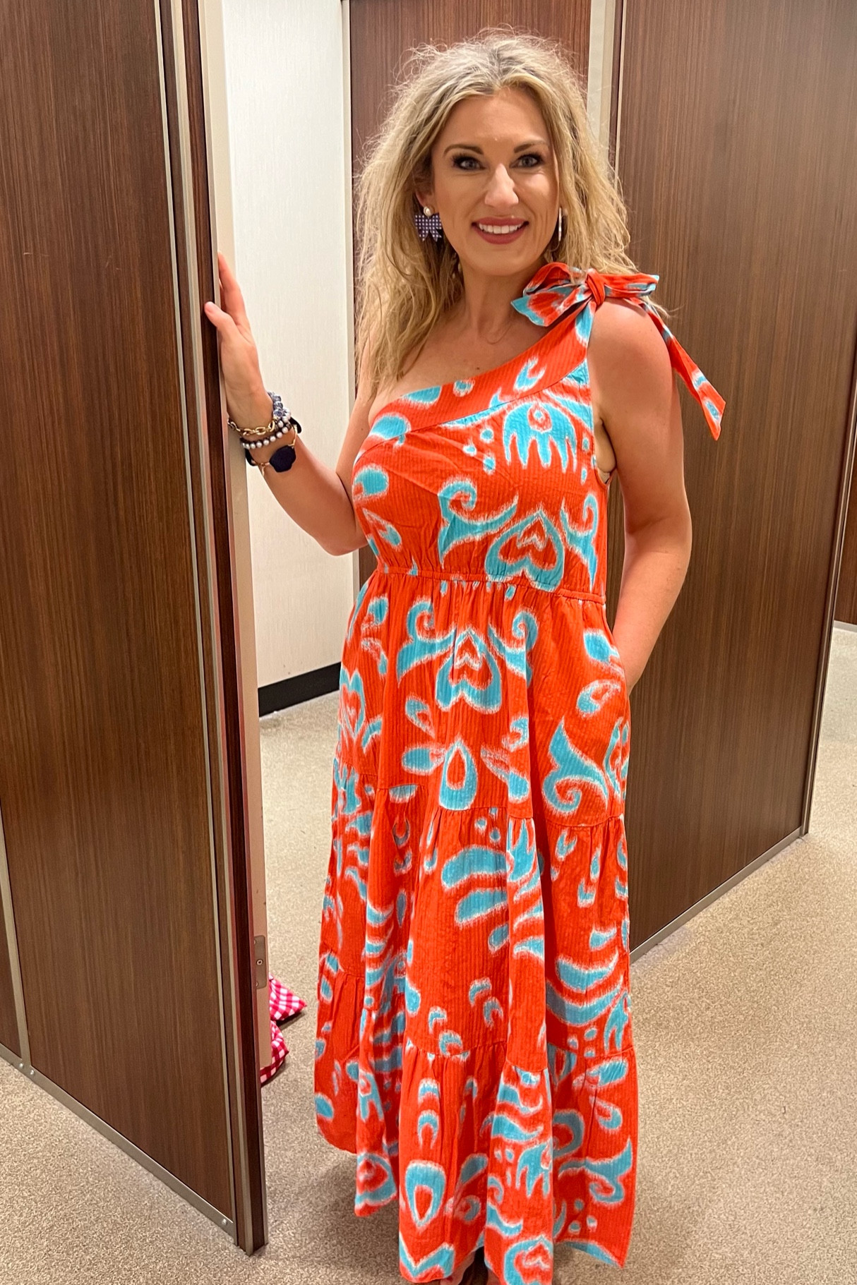 Was $100
Now $30
One shoulder dress
Wedding guest dress 

#LTKsalealert #LTKfindsunder50 #LTKmidsize