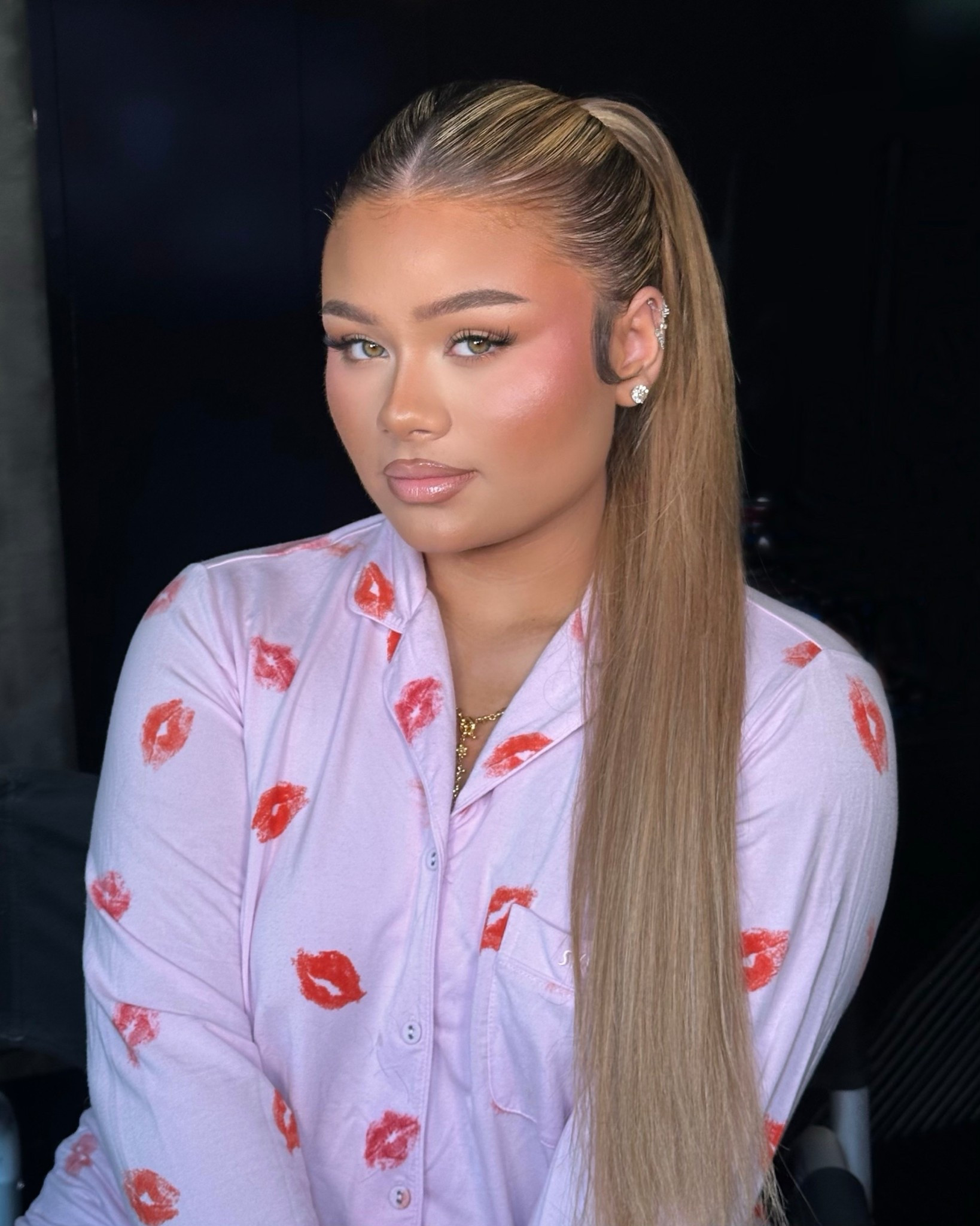 azzy’s soft glam details 💋💞

#LTKSeasonal #LTKBeauty #LTKHome