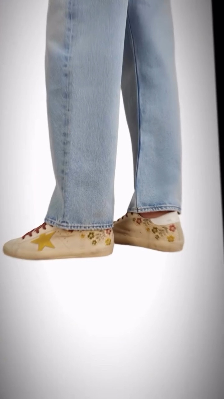 ✨ New sneaker finds I’m loving right now

The embroidered Golden Goose are stunning in person 🌸
Also obsessed with the neutral pair AND the burgundy Sambas.

These are all trending and selling out fast.

Comment LINK and I’ll send them to you. 👟

#ltkshoecrush #goldengoose #sneakerstyle #fashionfinds #adidas