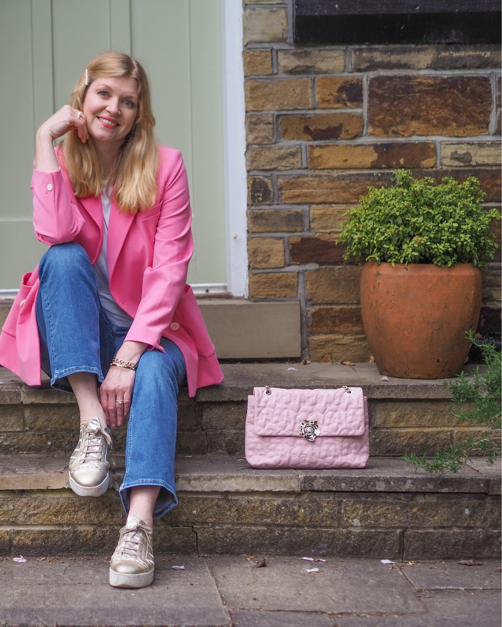Boden high rise straight jeans with pink blazer. The most comfortable, well-fitting jeans ever  

#LTKeurope #LTKunder50