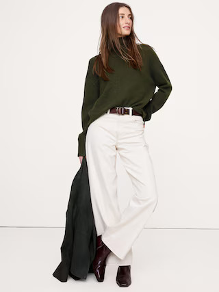 Relaxed Cashmere Turtleneck Sweater | Banana Republic (US)